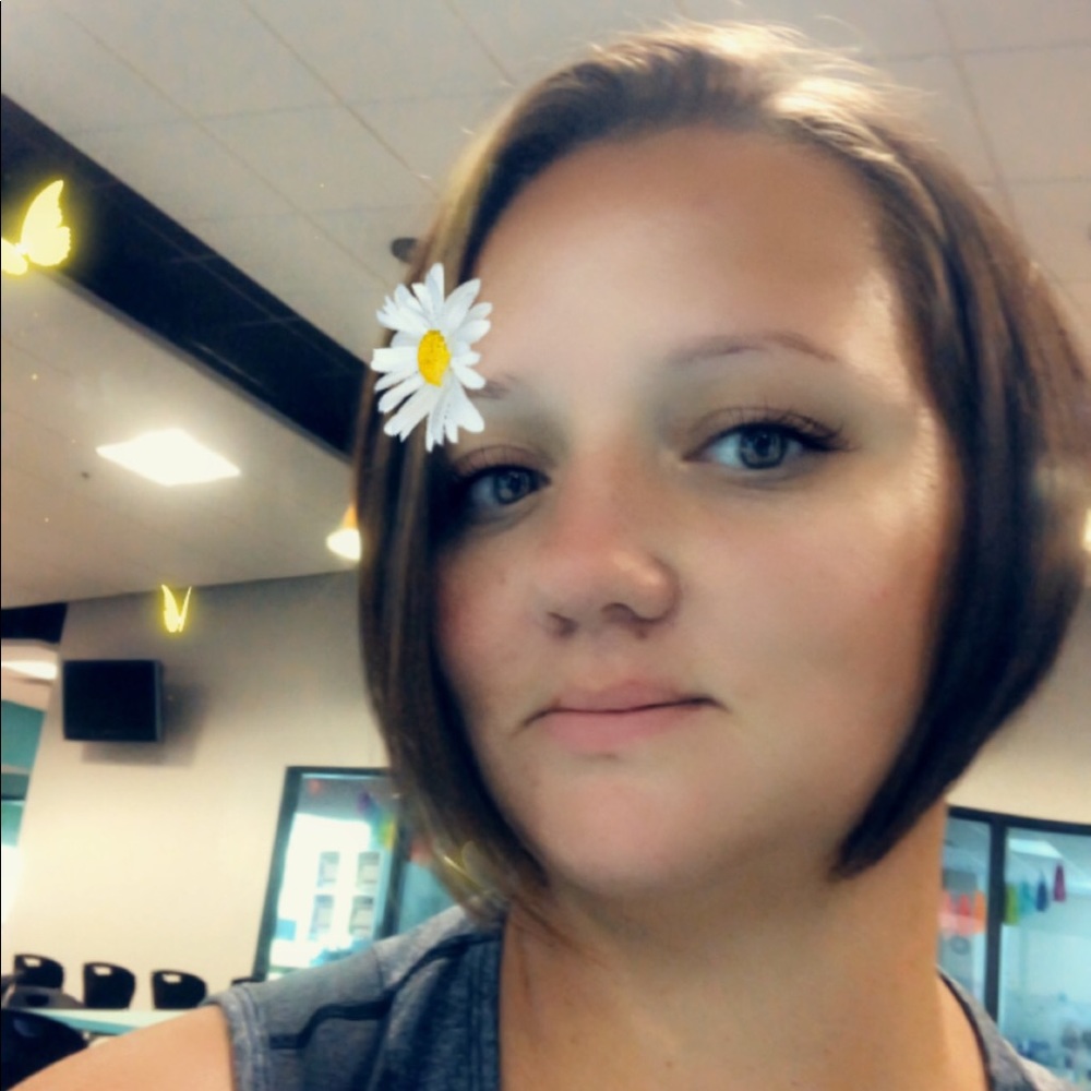 Meet your Posher, Cyndi